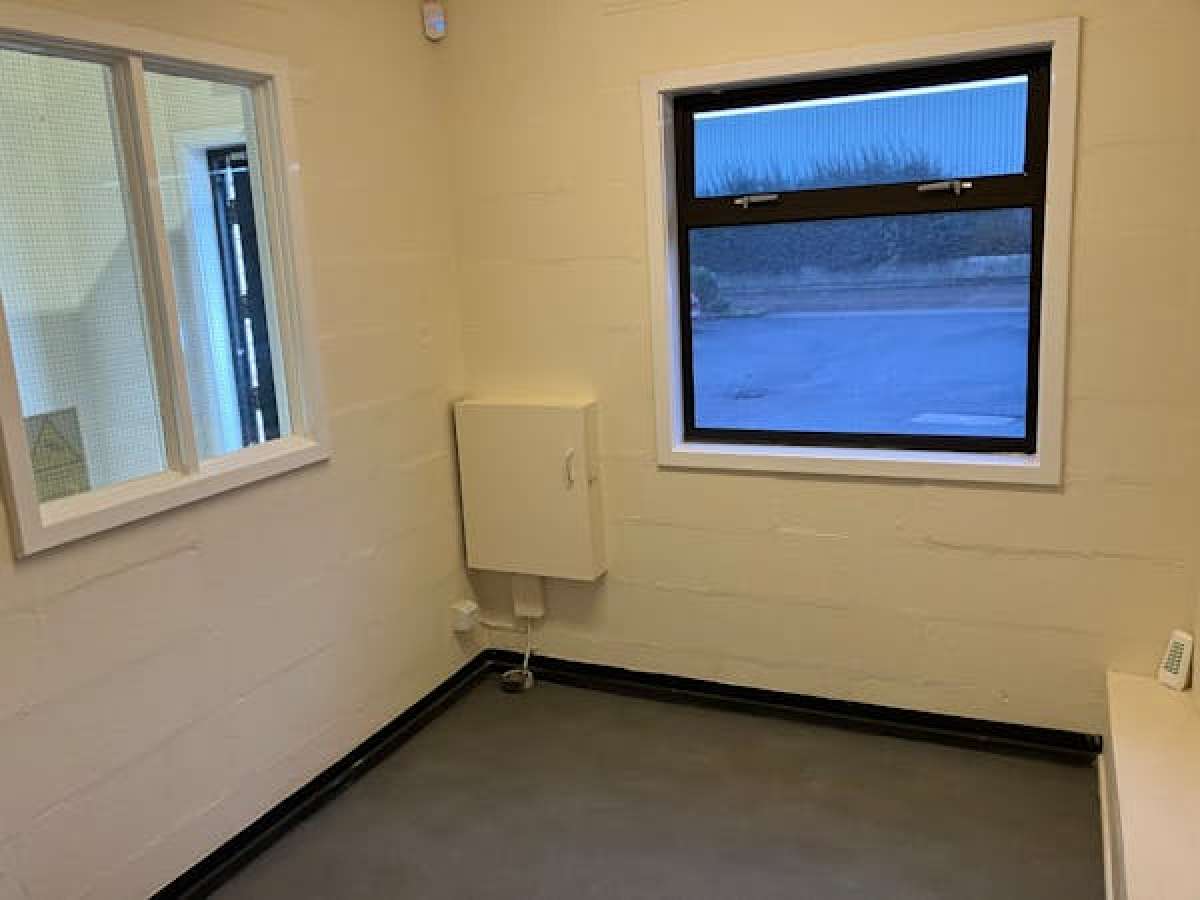 Industrial Unit in Winsford - photo 4