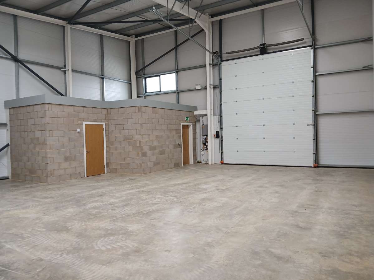 Industrial Unit in Yaxley - photo 2