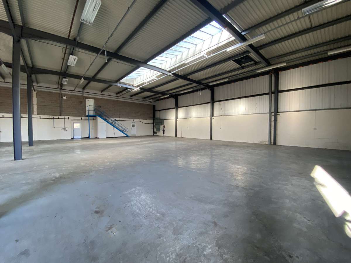 Industrial Unit in Redditch - photo 3