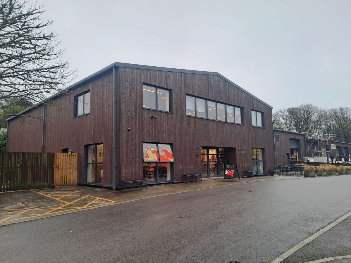 Industrial Unit in Porthleven - photo 3