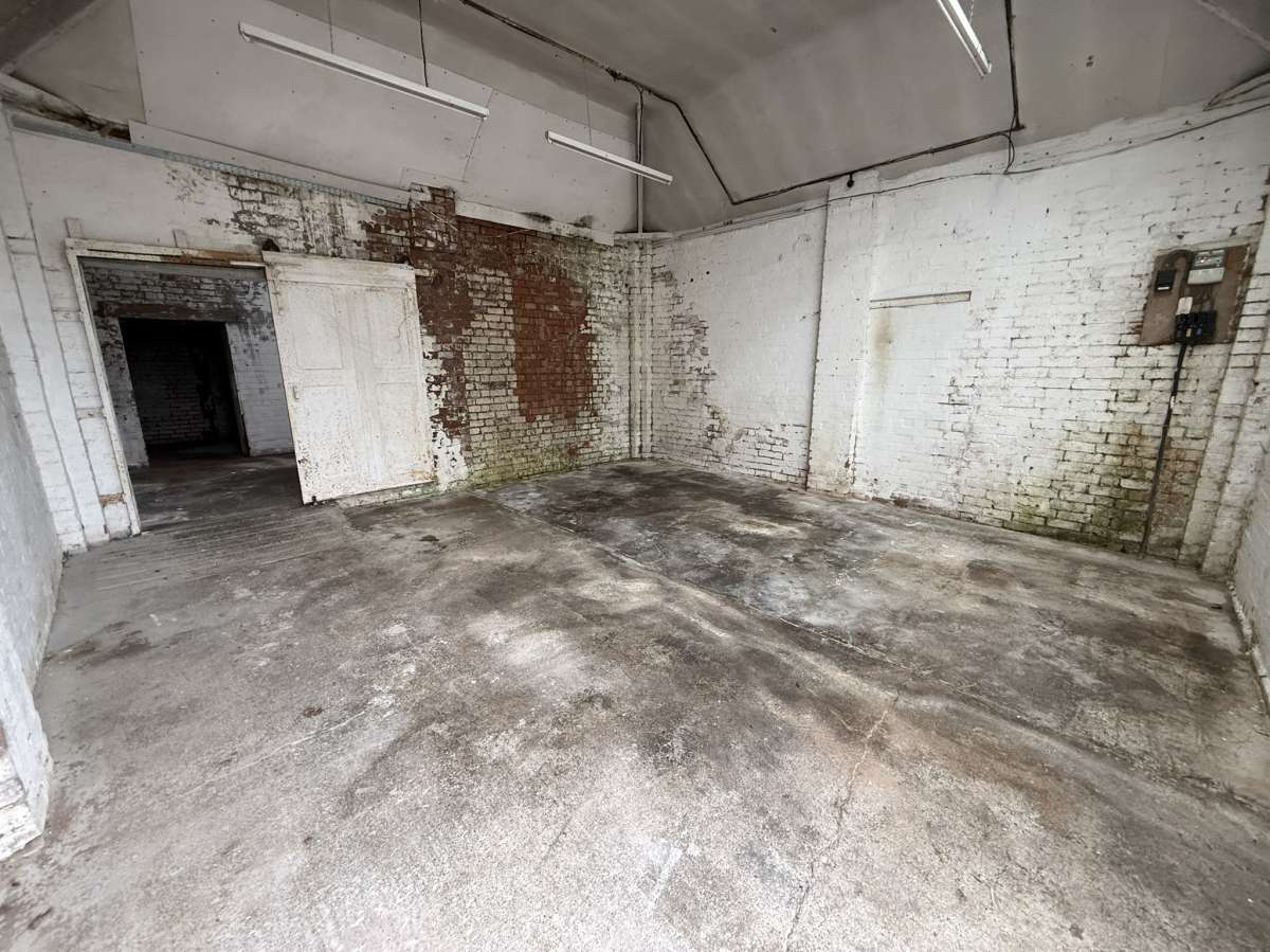 Industrial Unit in Leicester - photo 3