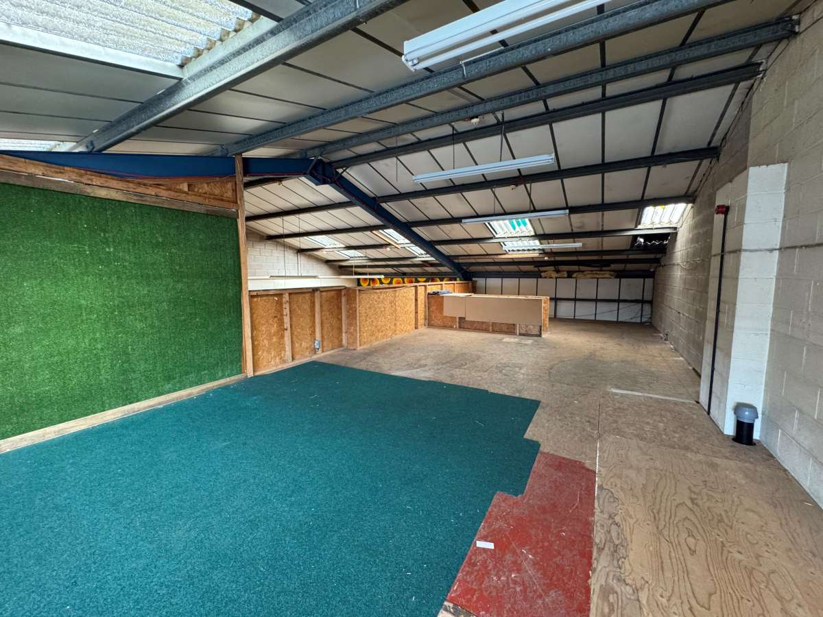 Industrial Unit in Swadlincote - photo 3