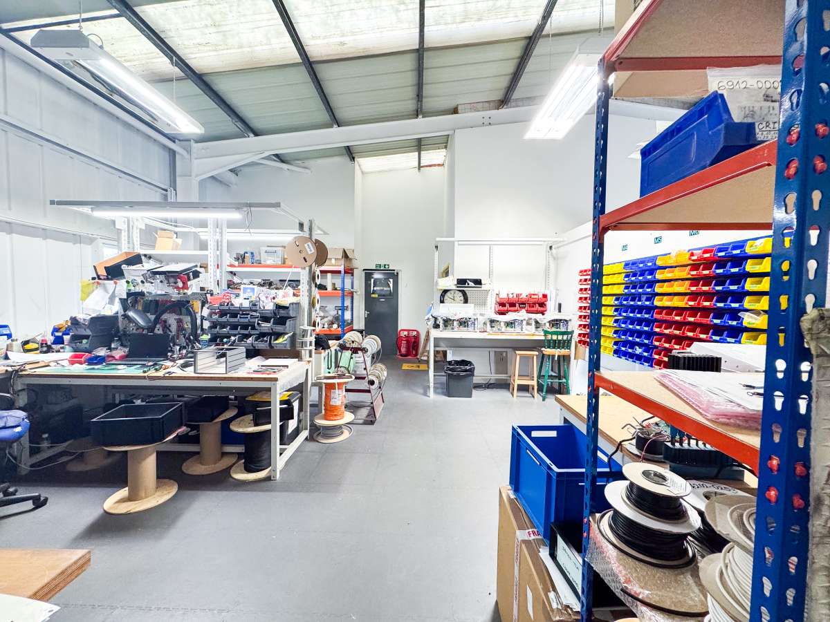 Industrial Unit in Falmouth - photo 4