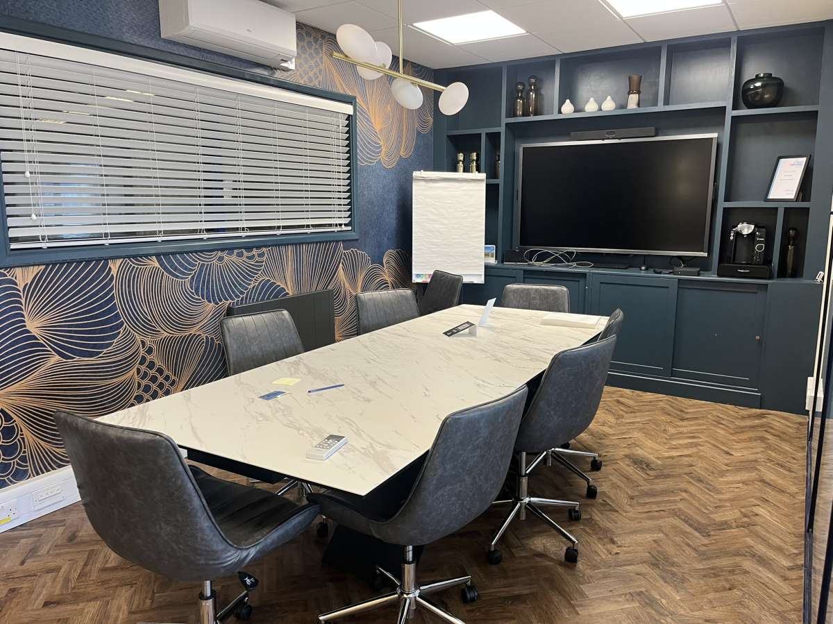 Industrial Unit in Fareham - photo 3