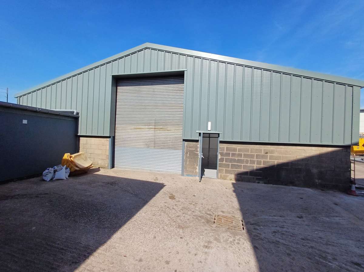 Industrial Unit in Walsall - photo 4