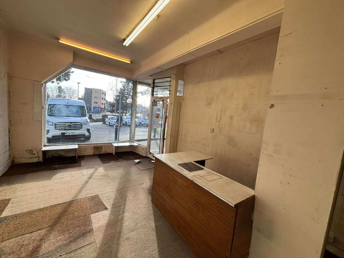 Industrial in Chertsey