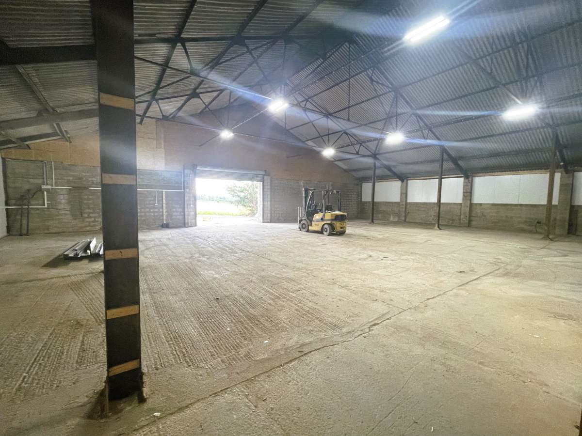 Industrial Unit in Burton On Trent - photo 4