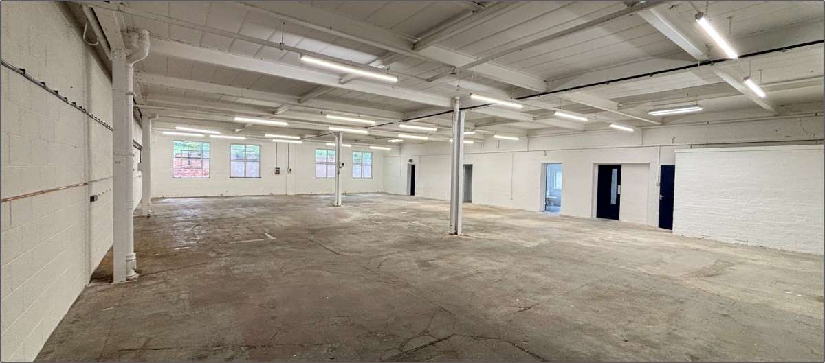 Industrial Unit in Derby - photo 2