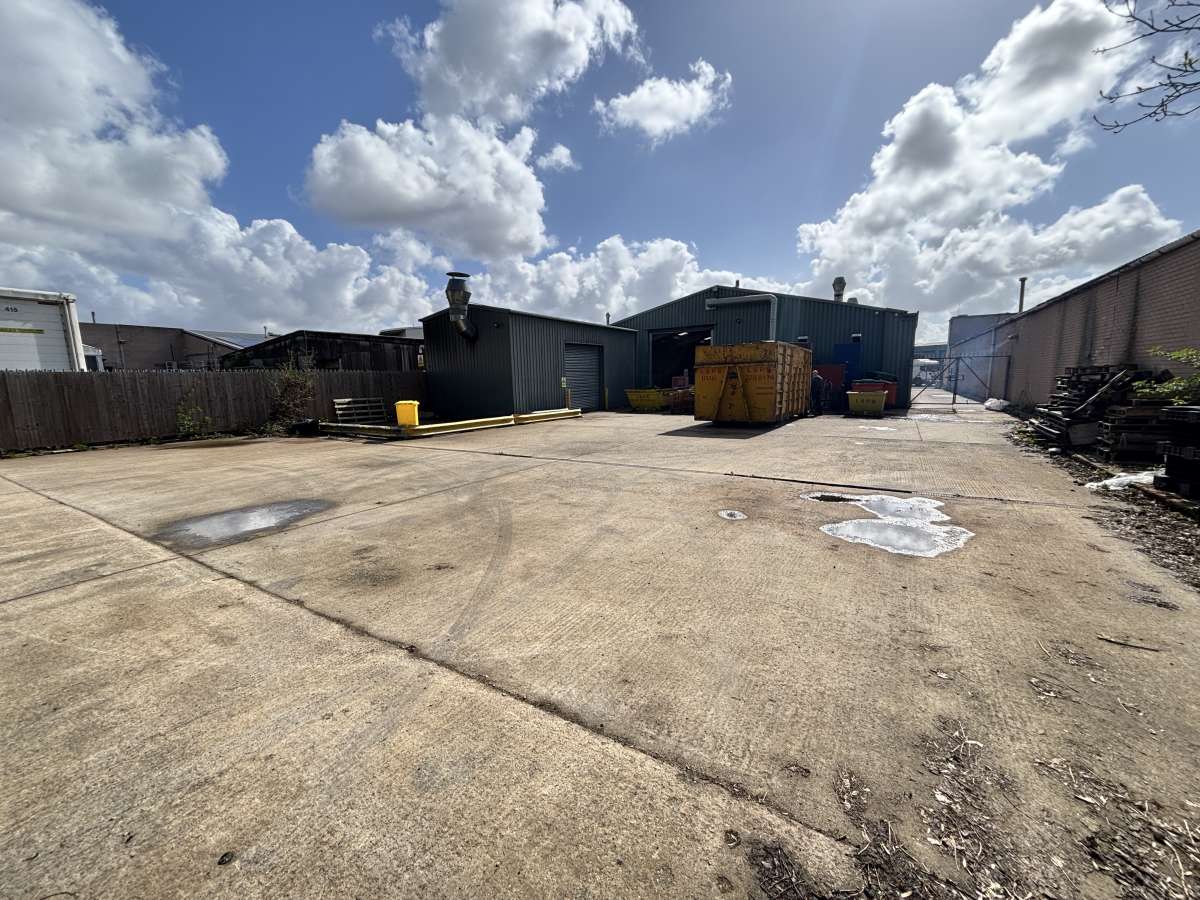 Industrial Unit in Leicester - photo 3