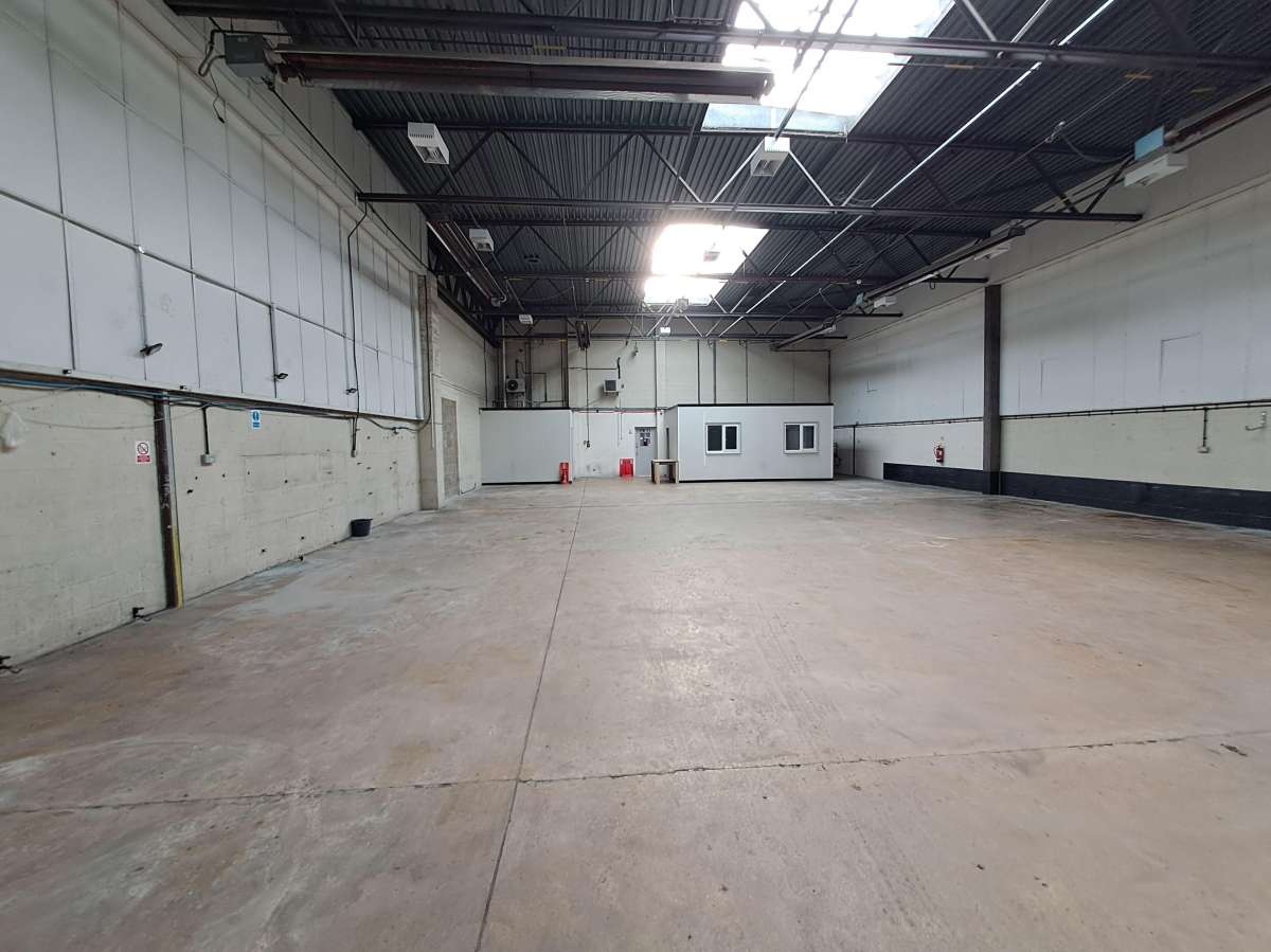 Industrial Unit in Bletchley - photo 4