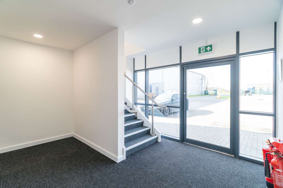 Industrial Unit in London - photo 4