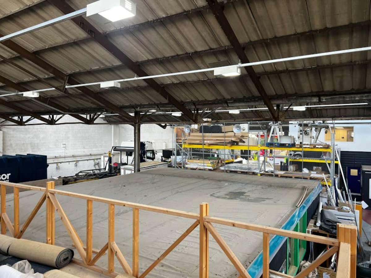 Industrial Unit in Romsey, Hampshire - photo 4