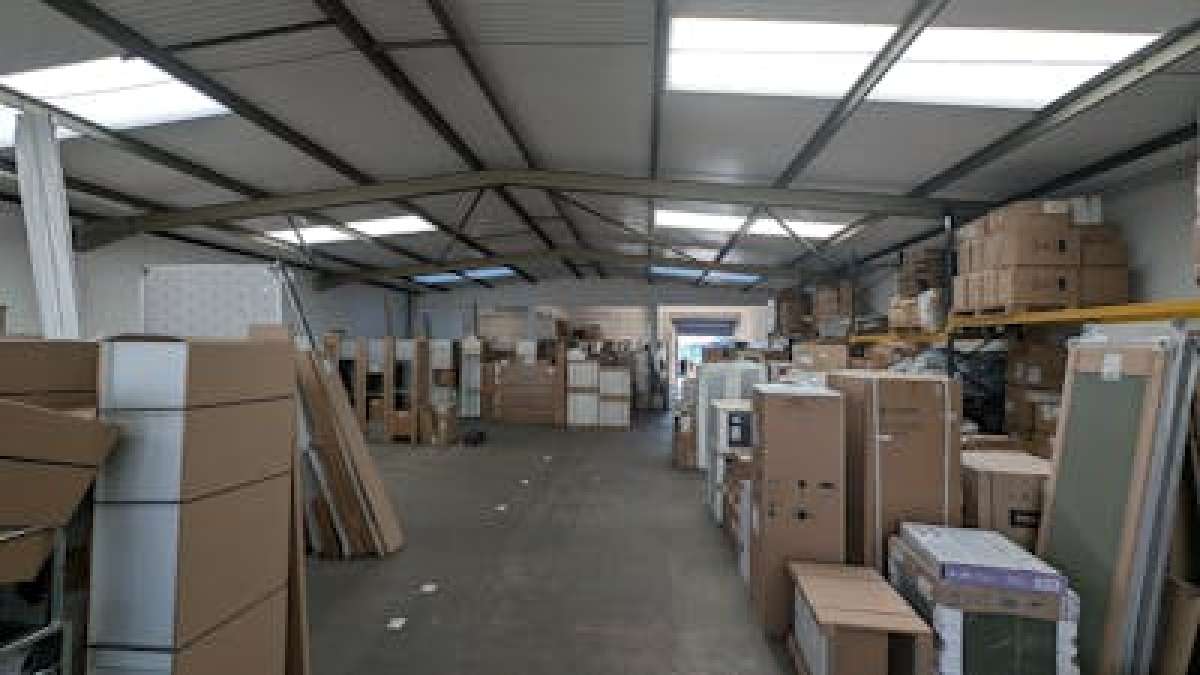 Industrial Unit in Southampton - photo 3