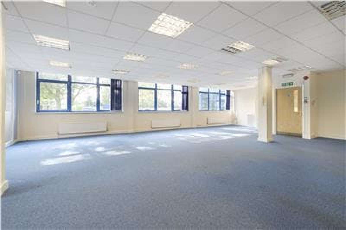 Office in Dartford - photo 2