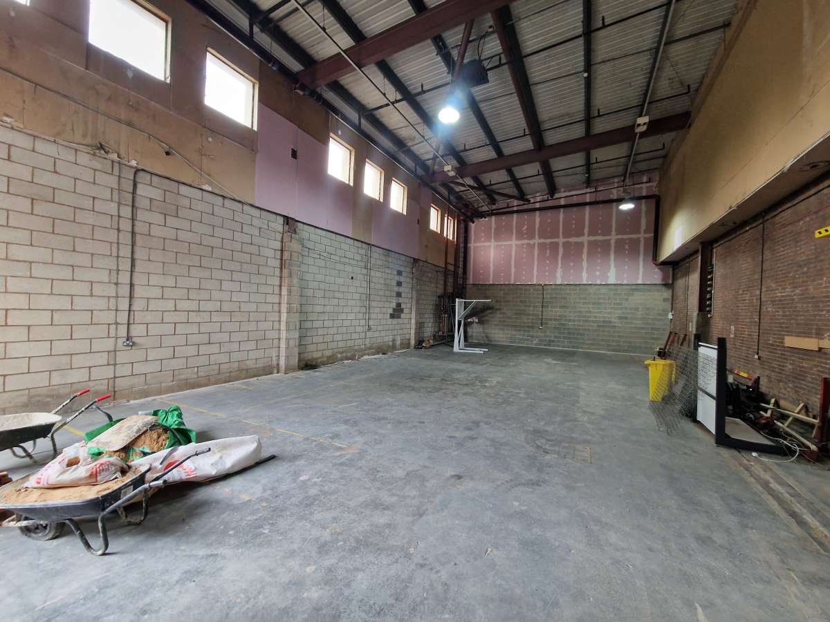 Industrial Unit in Derby - photo 2