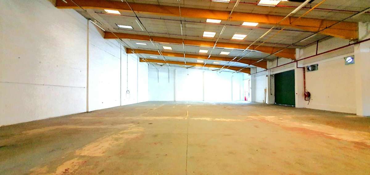 Industrial Unit in London