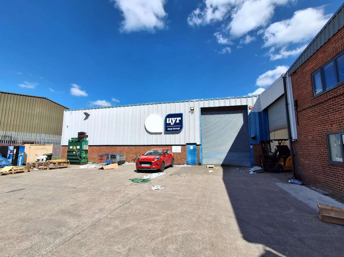 Industrial Unit in South Kirkby - photo 4