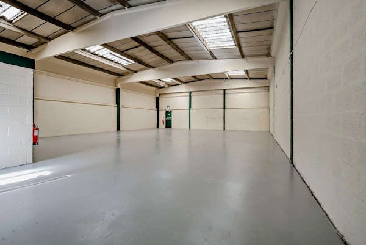 Industrial Unit in Cradley Heath - photo 2
