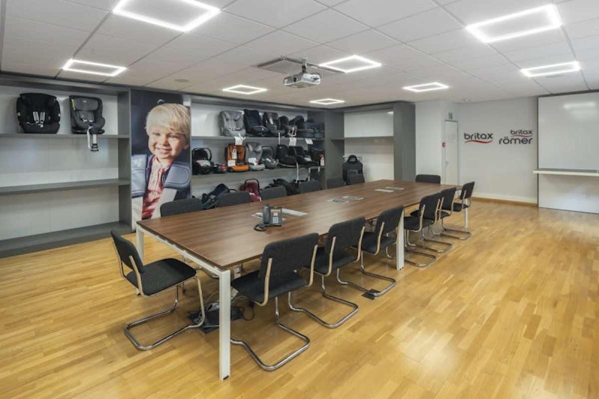 Industrial Unit in Andover - photo 4