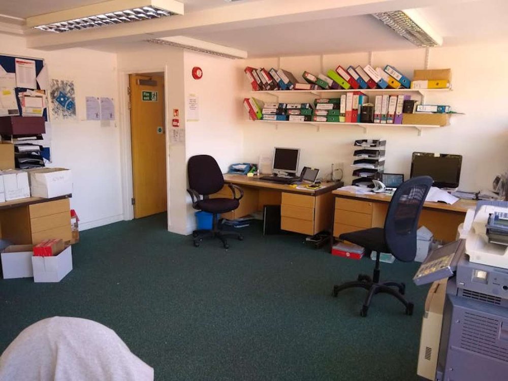 Industrial Unit in Shepperton - photo 4