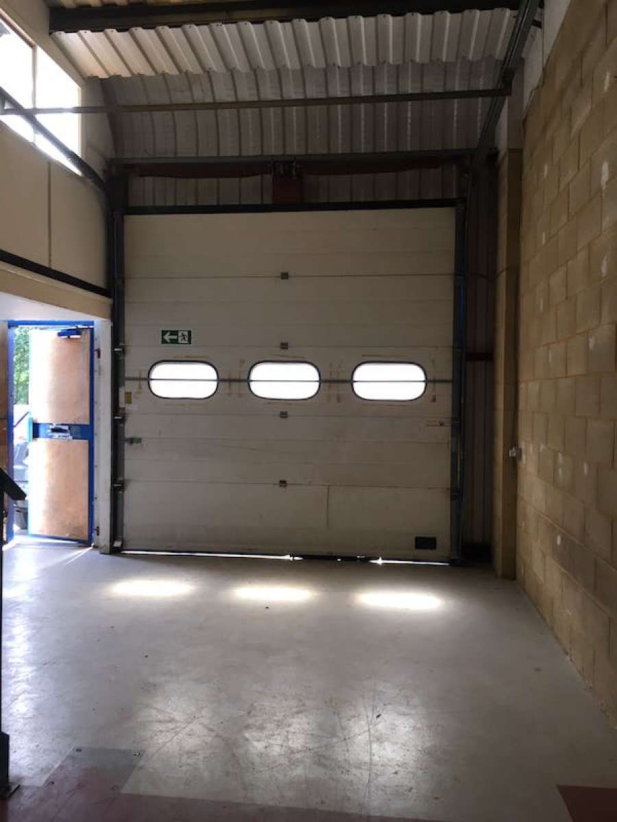 Industrial Unit in Thorpe - photo 3