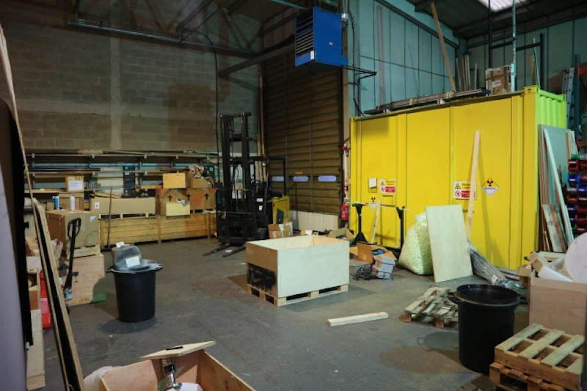 Industrial Unit in Reading - photo 2