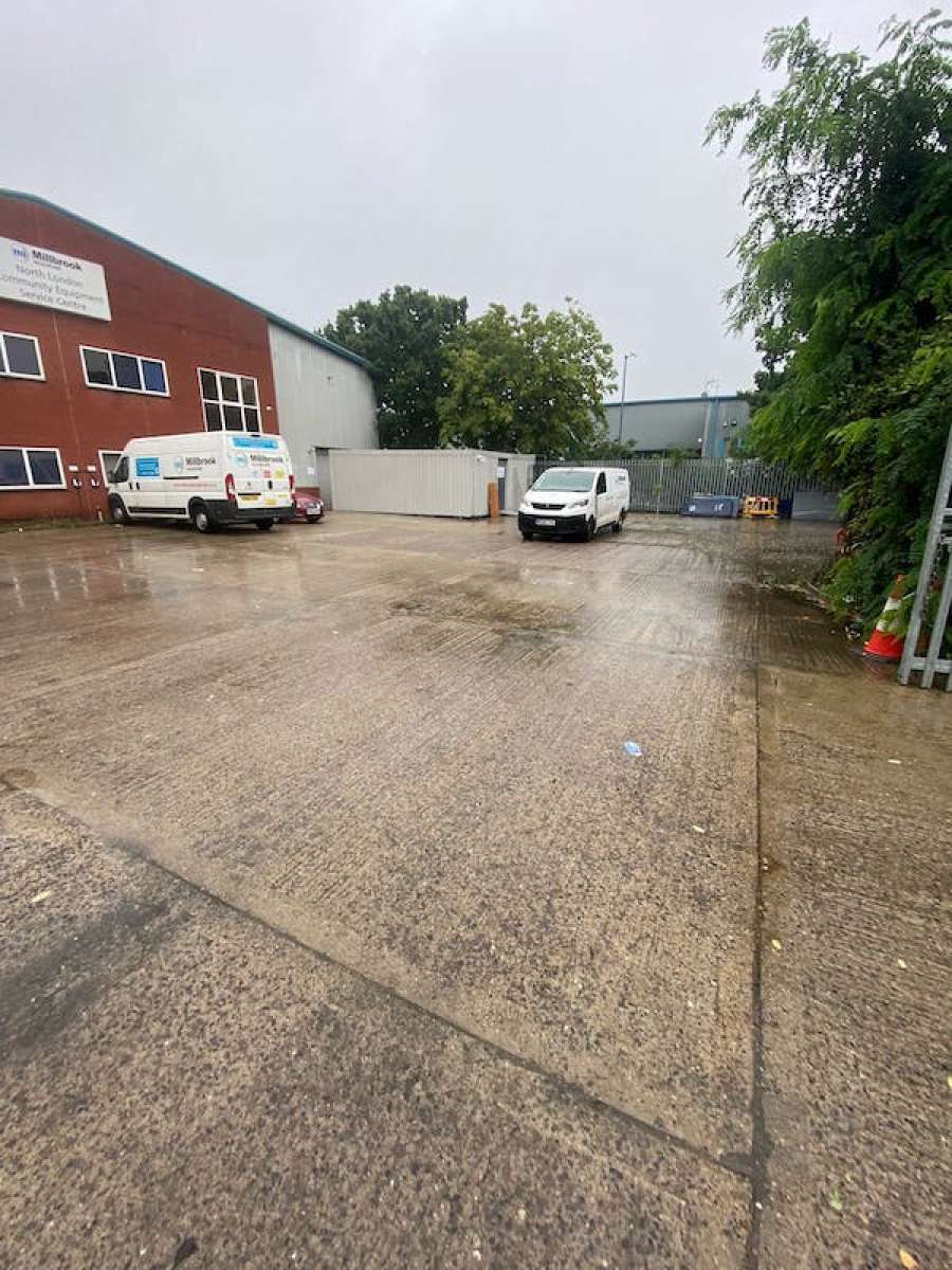 Industrial Unit in Chichester - photo 2