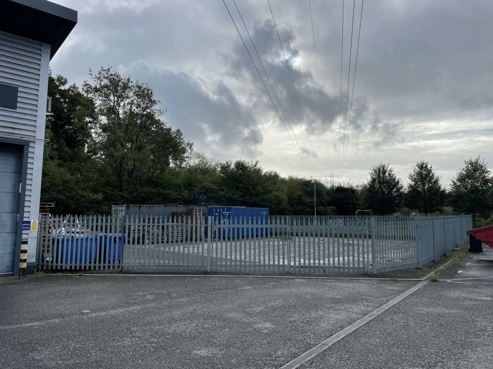 Industrial Unit in Frome - photo 2