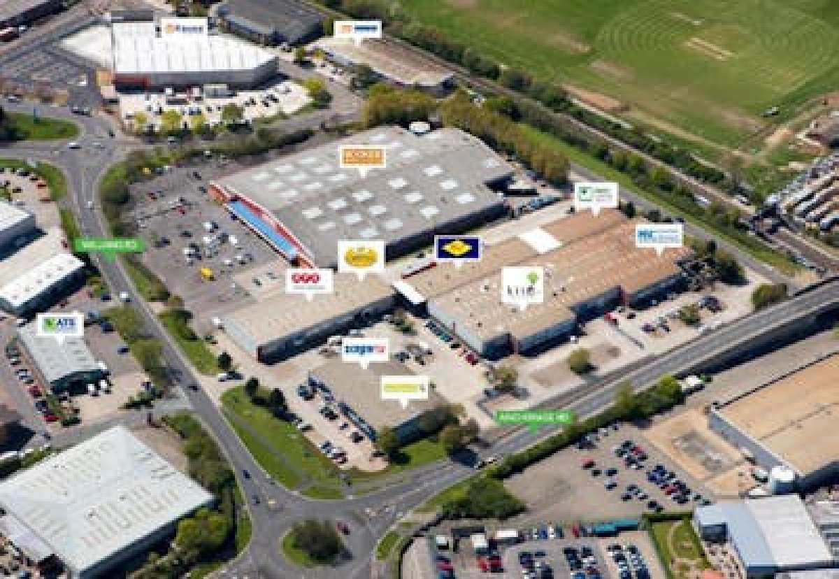 Industrial Unit in Portsmouth - photo 2