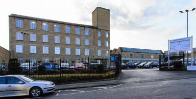 Industrial Unit in Bradford - photo 2
