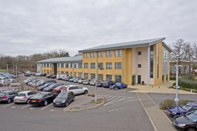 Industrial Unit in Crawley - photo 4