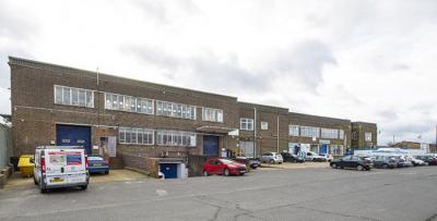 Industrial Unit in Croydon - photo 3