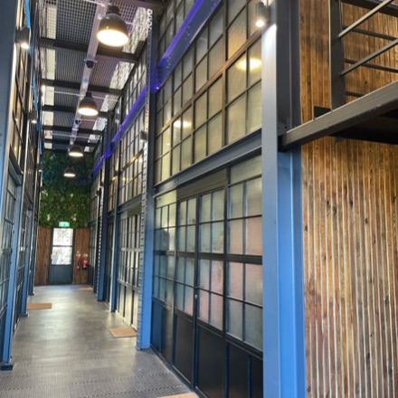 Industrial Unit in London - photo 3