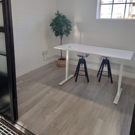 Industrial Unit in London - photo 4