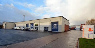 Industrial Unit in Manchester - photo 3
