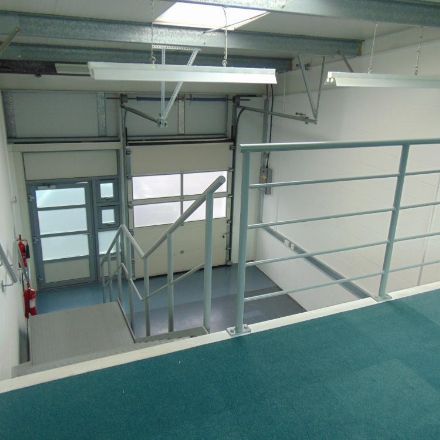 Industrial Unit in Swindon - photo 2