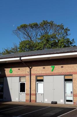 Industrial Unit in Weymouth - photo 2