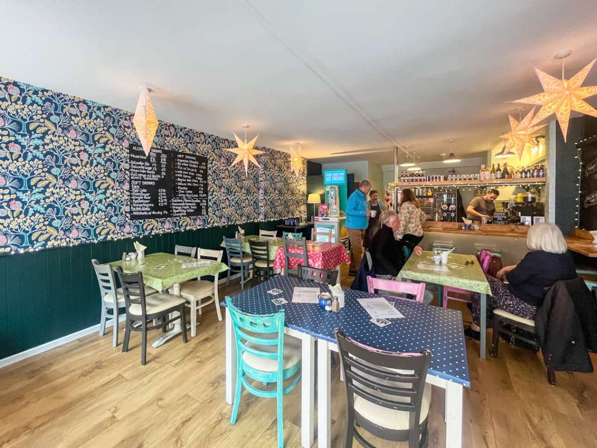 Investment in Blandford Forum - photo 2