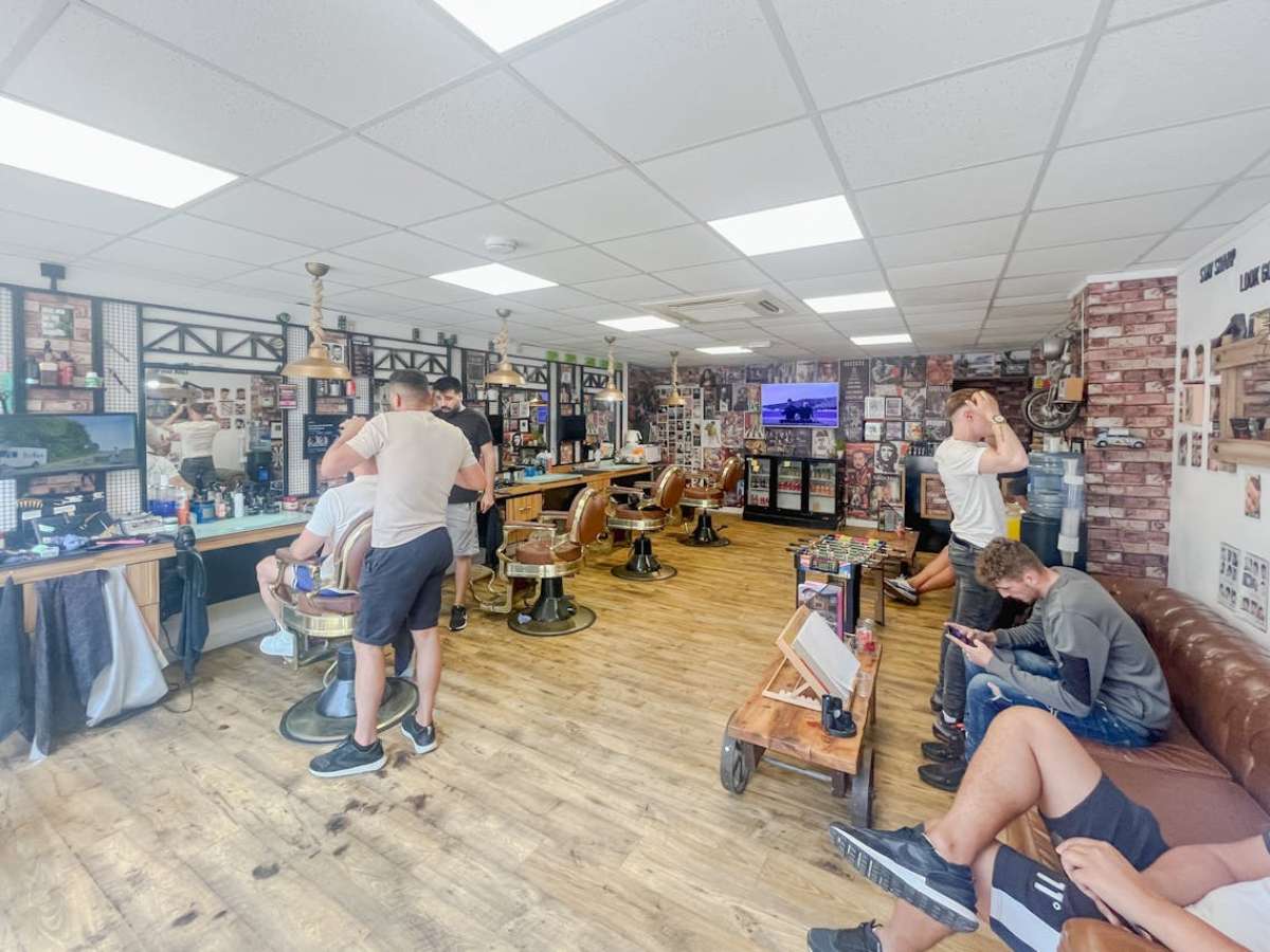 Investment in Poole - photo 2