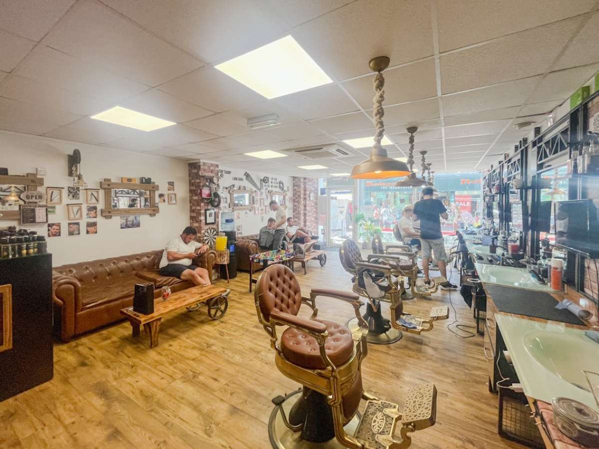 Investment in Poole - photo 3