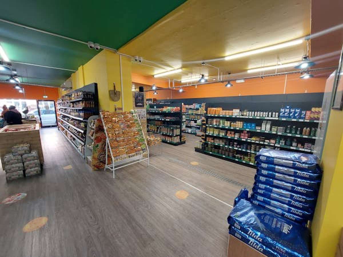 Investment in Bedford - photo 4