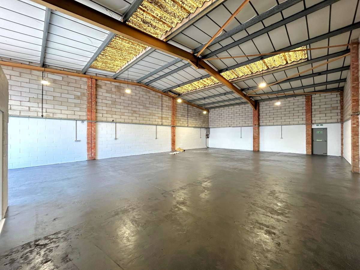 Investment in Springwood Industrial Estate - photo 4