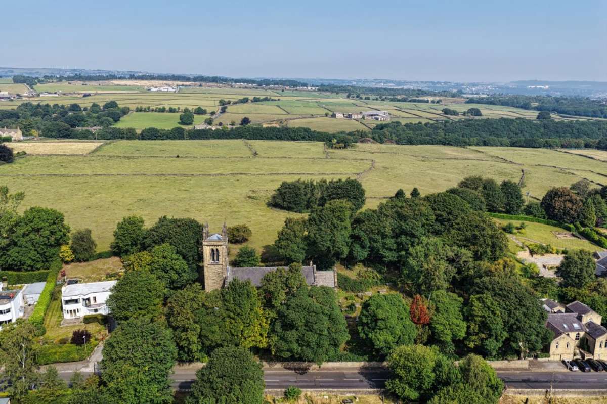 Land in Huddersfield - photo 3