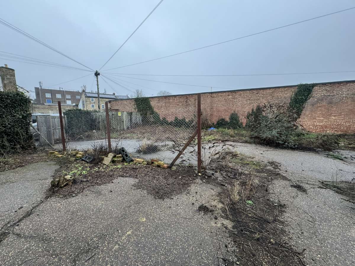 Land in Stamford - photo 4