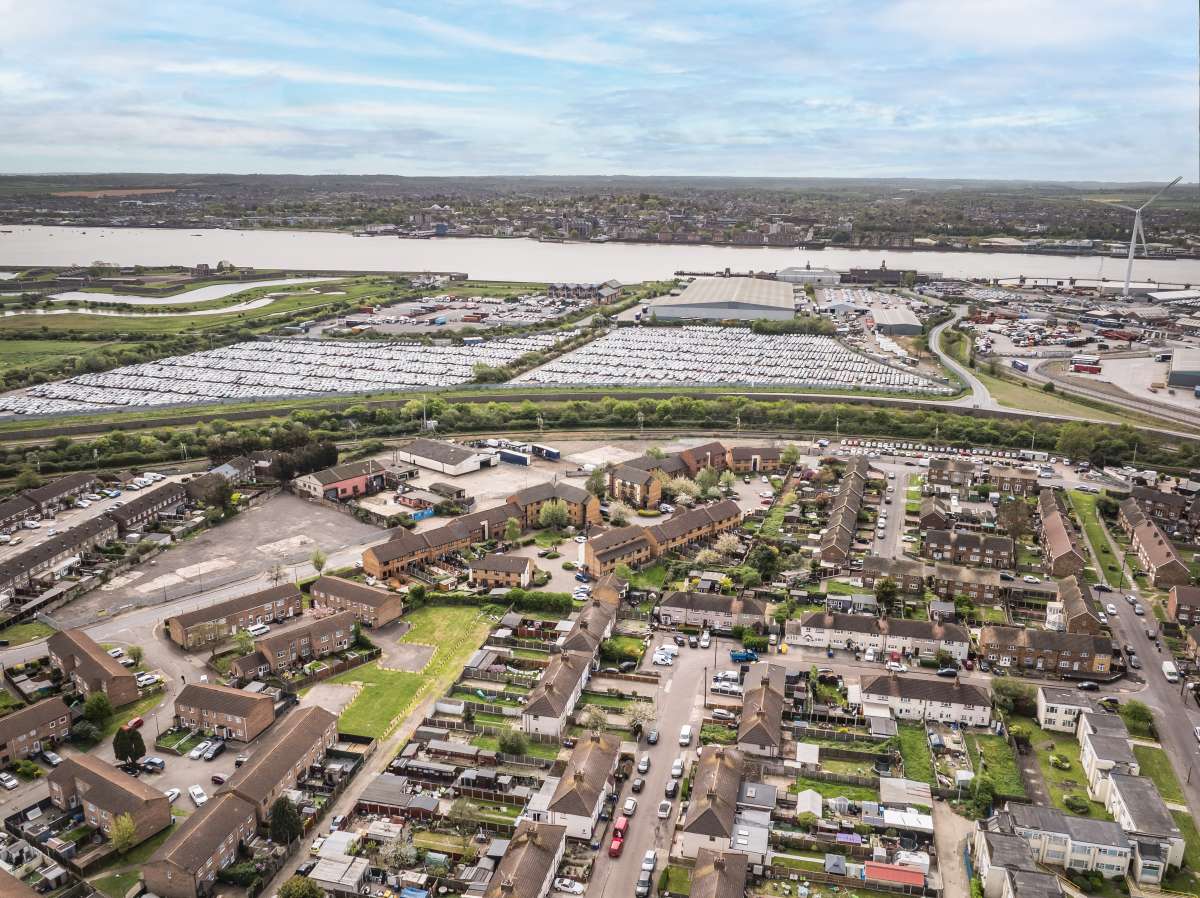 Land in Tilbury - photo 3