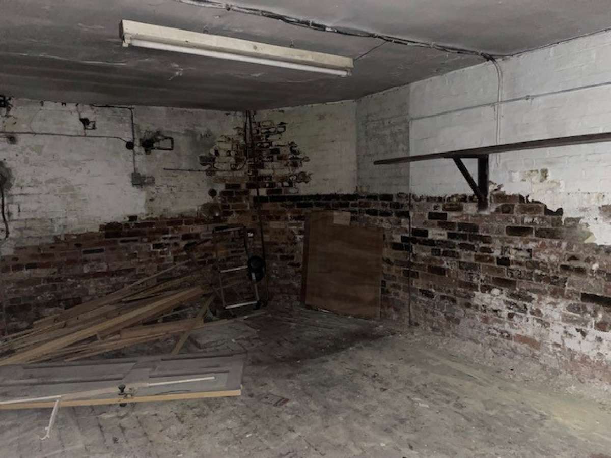 Office in Swadlincote - photo 4