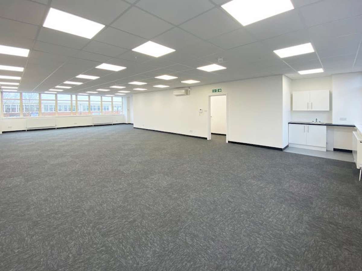 Office in Reading - photo 2