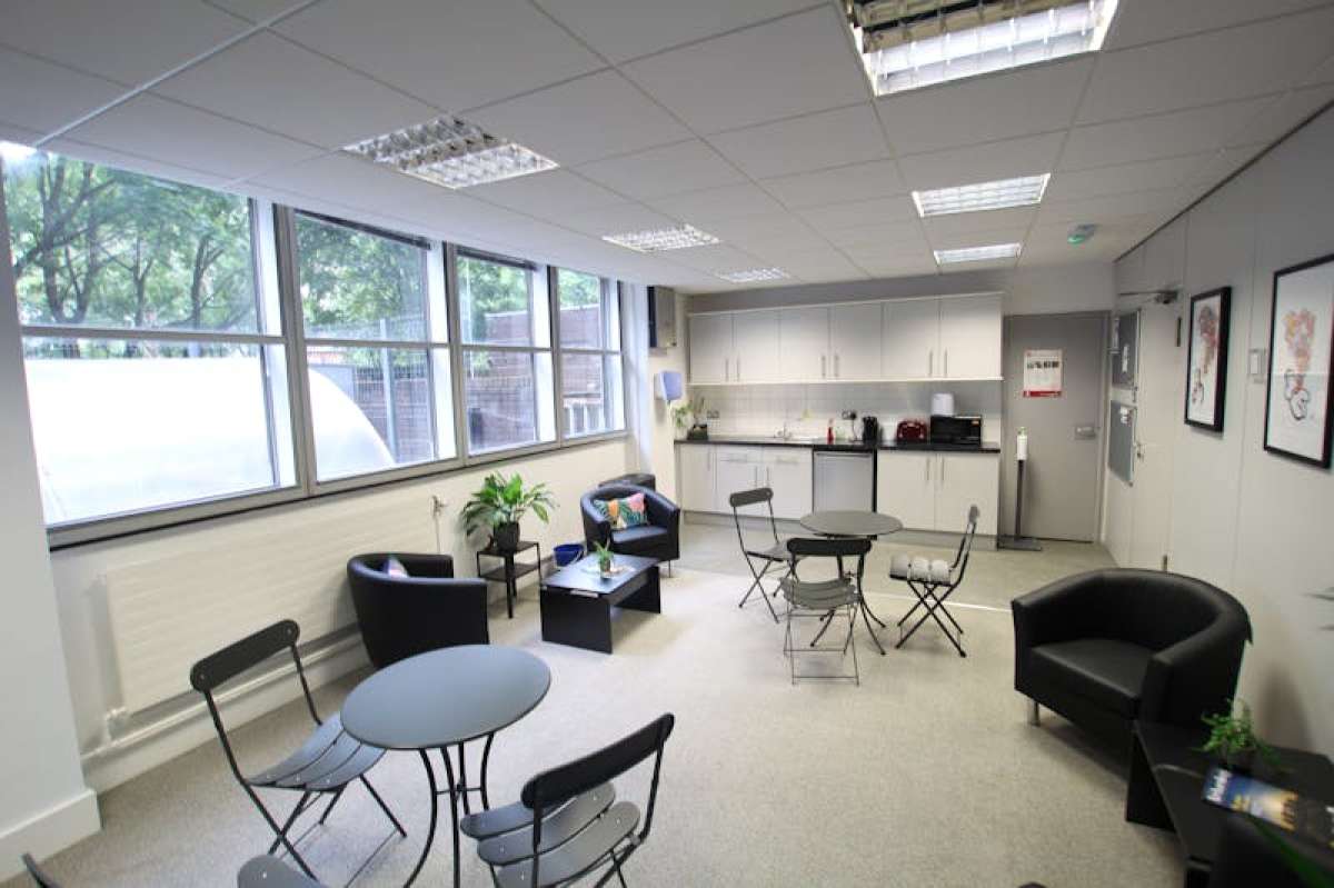 Office in Farnborough - photo 4