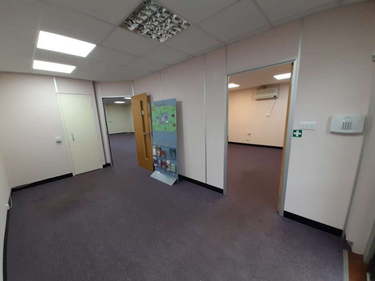 Office in Andover - photo 4