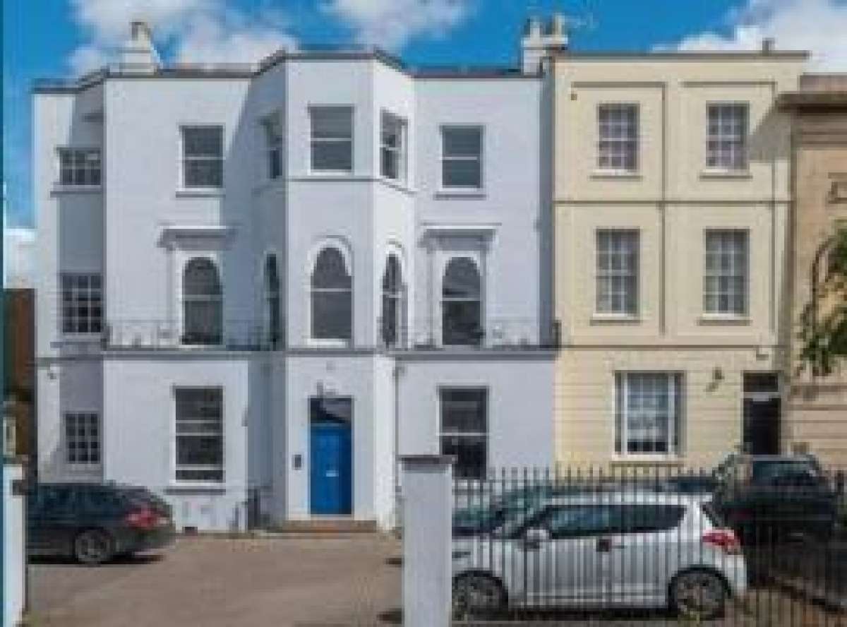 Office in Cheltenham - photo 3